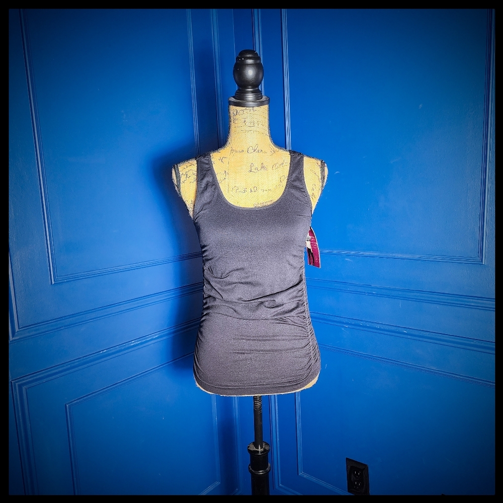 NEW! Ingrid and Isabel Black Ruched Maternity Tank S/M